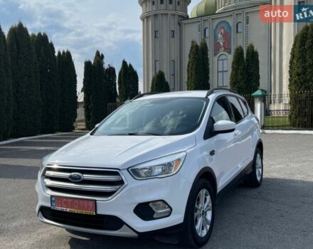 Белый Форд Эскейп, объемом двигателя 1.5 л и пробегом 217 тыс. км за 9700 $, фото 1 на Automoto.ua