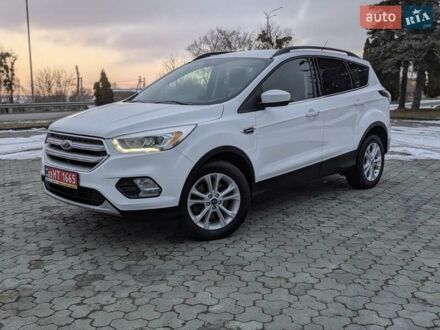 Белый Форд Эскейп, объемом двигателя 2 л и пробегом 103 тыс. км за 13300 $, фото 1 на Automoto.ua
