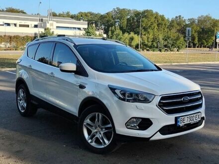 Білий Форд Ескейп, об'ємом двигуна 2 л та пробігом 110 тис. км за 13900 $, фото 1 на Automoto.ua