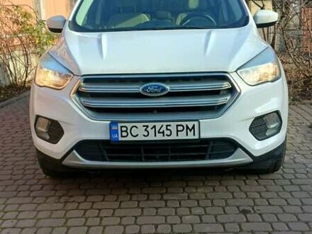 Білий Форд Ескейп, об'ємом двигуна 1.5 л та пробігом 122 тис. км за 13000 $, фото 1 на Automoto.ua