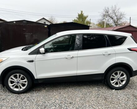 Белый Форд Эскейп, объемом двигателя 1.5 л и пробегом 158 тыс. км за 13800 $, фото 1 на Automoto.ua