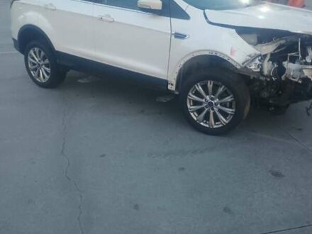 Белый Форд Эскейп, объемом двигателя 2 л и пробегом 67 тыс. км за 11200 $, фото 1 на Automoto.ua