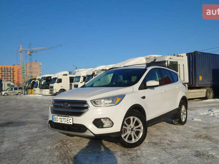 Білий Форд Ескейп, об'ємом двигуна 1.5 л та пробігом 105 тис. км за 12300 $, фото 1 на Automoto.ua