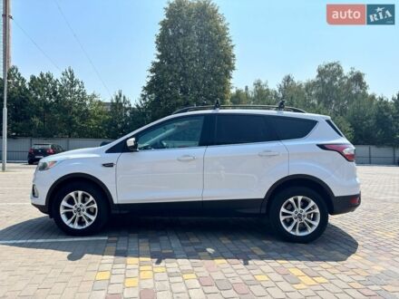 Білий Форд Ескейп, об'ємом двигуна 1.5 л та пробігом 205 тис. км за 11500 $, фото 1 на Automoto.ua