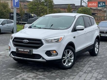 Форд Эскейп 2017 в Львове на Automoto.ua Белый Форд Эскейп, объемом двигателя 1.5 л и пробегом 107 тыс. км за 11000 $, фото 1 на Automoto.ua
