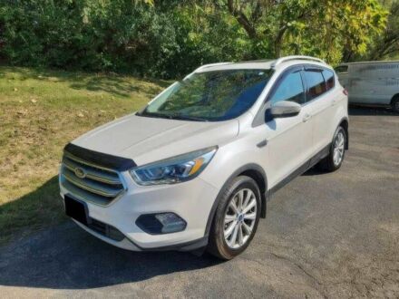 Білий Форд Ескейп, об'ємом двигуна 2 л та пробігом 8 тис. км за 6000 $, фото 1 на Automoto.ua