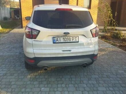 Белый Форд Эскейп, объемом двигателя 1.5 л и пробегом 185 тыс. км за 11000 $, фото 1 на Automoto.ua