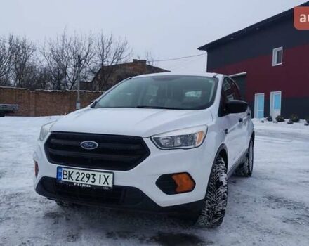 Белый Форд Эскейп, объемом двигателя 2.5 л и пробегом 215 тыс. км за 11400 $, фото 1 на Automoto.ua