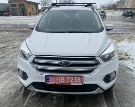 Белый Форд Эскейп, объемом двигателя 0 л и пробегом 198 тыс. км за 12700 $, фото 1 на Automoto.ua