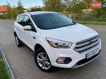 Форд Эскейп 2017 в Хмельницком на Automoto.ua Белый Форд Эскейп, объемом двигателя 2 л и пробегом 195 тыс. км за 9500 $, фото 1 на Automoto.ua