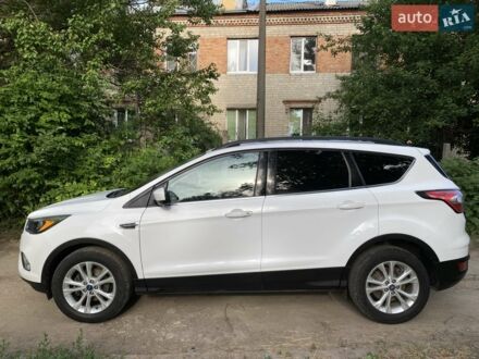 Белый Форд Эскейп, объемом двигателя 1.5 л и пробегом 152 тыс. км за 12000 $, фото 1 на Automoto.ua