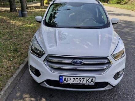 Білий Форд Ескейп, об'ємом двигуна 1.5 л та пробігом 125 тис. км за 15500 $, фото 1 на Automoto.ua