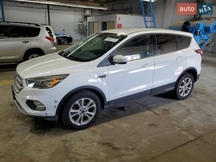 Форд Эскейп 2017 в Кропивницком (Кировограде) на Automoto.ua Белый Форд Эскейп, объемом двигателя 1.5 л и пробегом 126 тыс. км за 2400 $, фото 1 на Automoto.ua