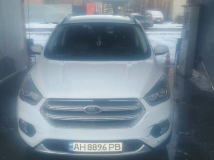 Белый Форд Эскейп, объемом двигателя 1.5 л и пробегом 127 тыс. км за 12000 $, фото 1 на Automoto.ua