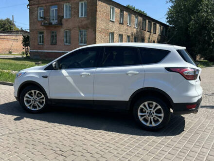 Белый Форд Эскейп, объемом двигателя 1.5 л и пробегом 64 тыс. км за 15000 $, фото 1 на Automoto.ua