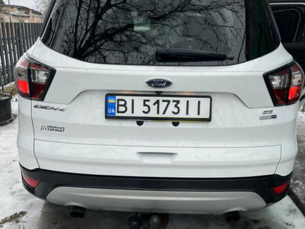 Белый Форд Эскейп, объемом двигателя 1.5 л и пробегом 180 тыс. км за 13300 $, фото 1 на Automoto.ua