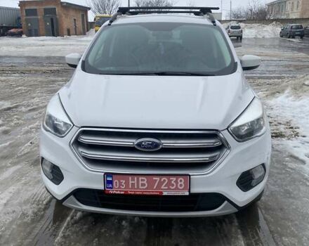 Белый Форд Эскейп, объемом двигателя 1.5 л и пробегом 198 тыс. км за 12700 $, фото 1 на Automoto.ua