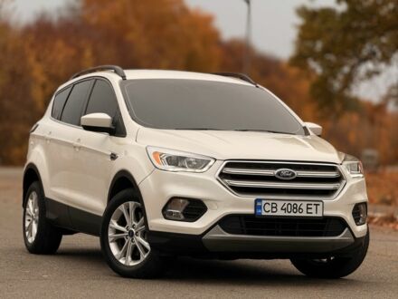 Белый Форд Эскейп, объемом двигателя 1.5 л и пробегом 144 тыс. км за 13200 $, фото 1 на Automoto.ua