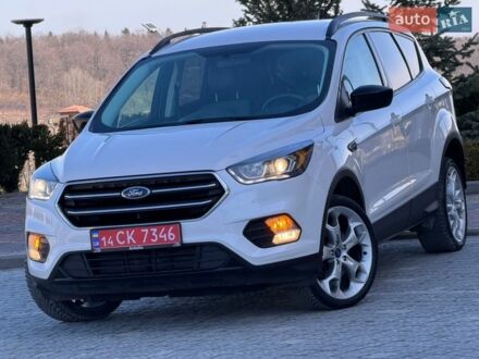 Белый Форд Эскейп, объемом двигателя 1.5 л и пробегом 163 тыс. км за 11400 $, фото 1 на Automoto.ua