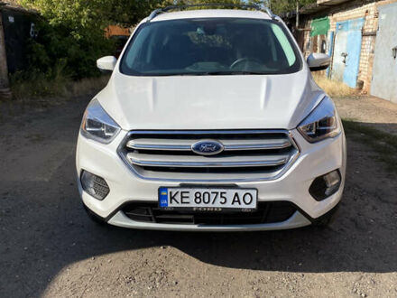 Форд Эскейп 2018 в Кривом Роге на Automoto.ua Белый Форд Эскейп, объемом двигателя 2 л и пробегом 3 тыс. км за 17900 $, фото 1 на Automoto.ua