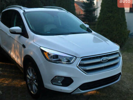 Белый Форд Эскейп, объемом двигателя 2 л и пробегом 95 тыс. км за 10200 $, фото 1 на Automoto.ua