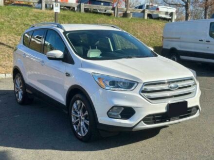 Белый Форд Эскейп, объемом двигателя 2 л и пробегом 34 тыс. км за 2600 $, фото 1 на Automoto.ua