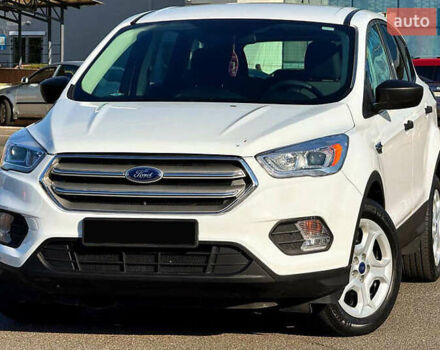 Белый Форд Эскейп, объемом двигателя 2.5 л и пробегом 97 тыс. км за 11000 $, фото 1 на Automoto.ua