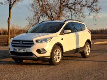 Білий Форд Ескейп, об'ємом двигуна 1.5 л та пробігом 121 тис. км за 13000 $, фото 1 на Automoto.ua