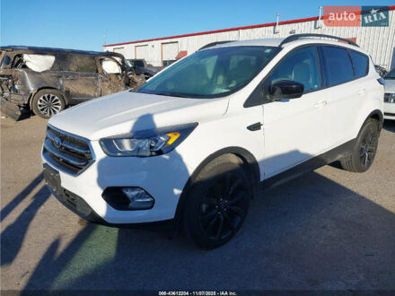 Белый Форд Эскейп, объемом двигателя 1.5 л и пробегом 120 тыс. км за 2500 $, фото 1 на Automoto.ua