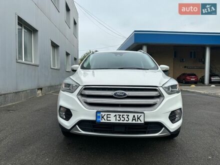 Белый Форд Эскейп, объемом двигателя 2 л и пробегом 86 тыс. км за 14999 $, фото 1 на Automoto.ua