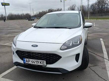 Белый Форд Эскейп, объемом двигателя 1.5 л и пробегом 84 тыс. км за 16000 $, фото 1 на Automoto.ua