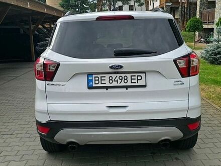 Білий Форд Ескейп, об'ємом двигуна 1.5 л та пробігом 102 тис. км за 11500 $, фото 1 на Automoto.ua