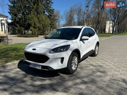 Белый Форд Эскейп, объемом двигателя 1.5 л и пробегом 95 тыс. км за 16500 $, фото 1 на Automoto.ua