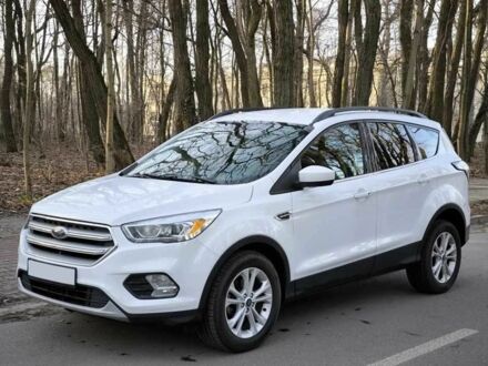 Форд Ескейп 2019 у Рівному на Automoto.ua Білий Форд Ескейп, об'ємом двигуна 2 л та пробігом 111 тис. км за 10300 $, фото 1 на Automoto.ua