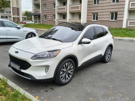 Белый Форд Эскейп, объемом двигателя 2 л и пробегом 83 тыс. км за 18999 $, фото 1 на Automoto.ua