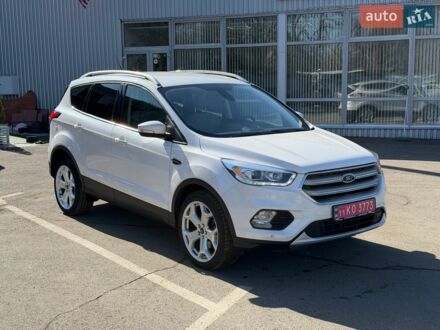 Білий Форд Ескейп, об'ємом двигуна 2 л та пробігом 102 тис. км за 15900 $, фото 1 на Automoto.ua