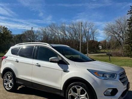 Белый Форд Эскейп, объемом двигателя 2 л и пробегом 119 тыс. км за 12500 $, фото 1 на Automoto.ua