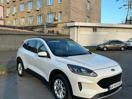 Білий Форд Ескейп, об'ємом двигуна 1.5 л та пробігом 158 тис. км за 14900 $, фото 1 на Automoto.ua