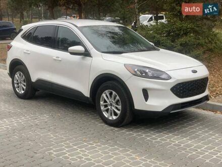 Форд Эскейп 2020 в Львове на Automoto.ua Белый Форд Эскейп, объемом двигателя 1.5 л и пробегом 21 тыс. км за 17800 $, фото 1 на Automoto.ua