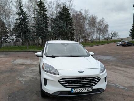 Белый Форд Эскейп, объемом двигателя 1.5 л и пробегом 140 тыс. км за 15000 $, фото 1 на Automoto.ua