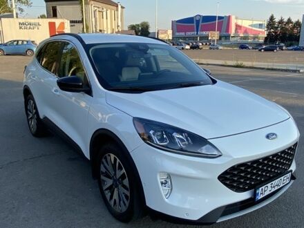 Белый Форд Эскейп, объемом двигателя 2 л и пробегом 110 тыс. км за 19000 $, фото 1 на Automoto.ua