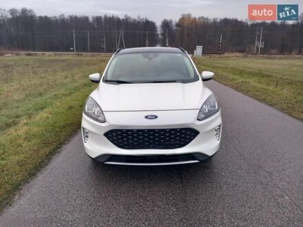 Білий Форд Ескейп, об'ємом двигуна 1.5 л та пробігом 32 тис. км за 19000 $, фото 1 на Automoto.ua