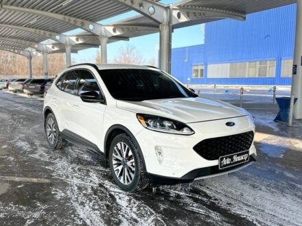 Белый Форд Эскейп, объемом двигателя 0 л и пробегом 100 тыс. км за 16999 $, фото 1 на Automoto.ua
