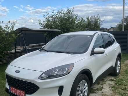 Белый Форд Эскейп, объемом двигателя 1.5 л и пробегом 90 тыс. км за 13860 $, фото 1 на Automoto.ua