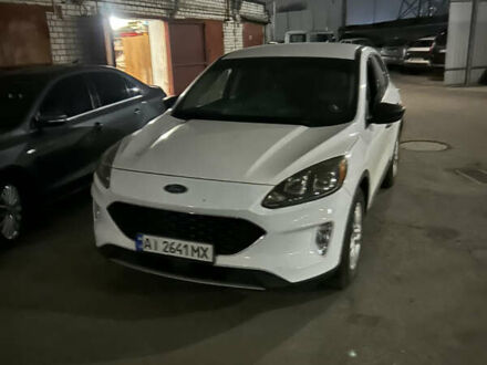 Білий Форд Ескейп, об'ємом двигуна 1.5 л та пробігом 36 тис. км за 16300 $, фото 1 на Automoto.ua