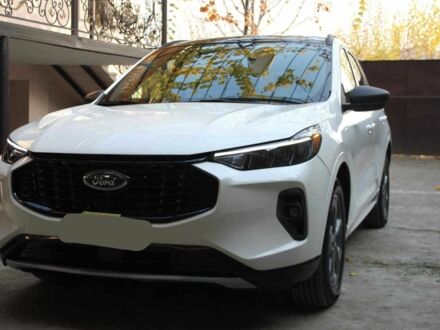 Білий Форд Ескейп, об'ємом двигуна 1.5 л та пробігом 2 тис. км за 13400 $, фото 1 на Automoto.ua