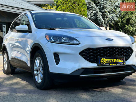 Білий Форд Ескейп, об'ємом двигуна 1.5 л та пробігом 57 тис. км за 17690 $, фото 1 на Automoto.ua