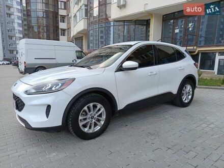 Белый Форд Эскейп, объемом двигателя 1.5 л и пробегом 129 тыс. км за 15500 $, фото 1 на Automoto.ua