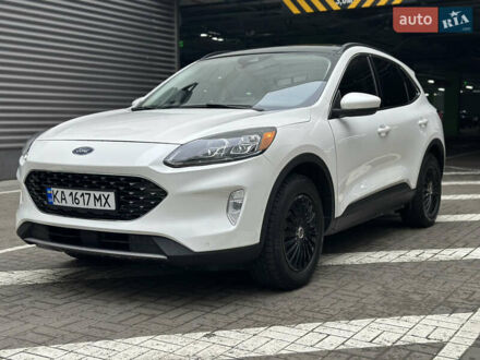 Форд Эскейп 2021 в Киеве на Automoto.ua Белый Форд Эскейп, объемом двигателя 2.5 л и пробегом 39 тыс. км за 23200 $, фото 1 на Automoto.ua