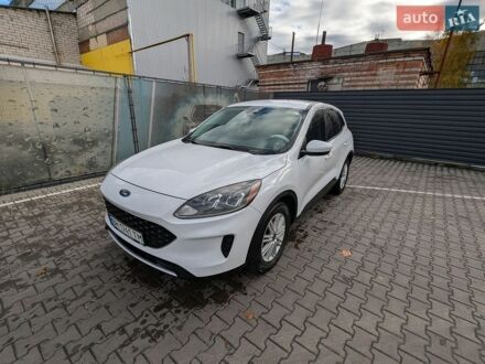Білий Форд Ескейп, об'ємом двигуна 1.5 л та пробігом 34 тис. км за 17000 $, фото 1 на Automoto.ua